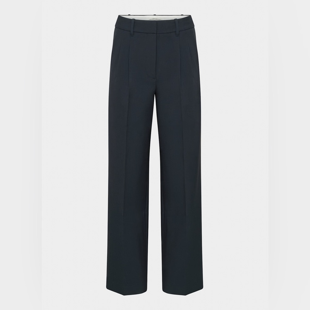 Aritzia Black Effortless Pant Size 10